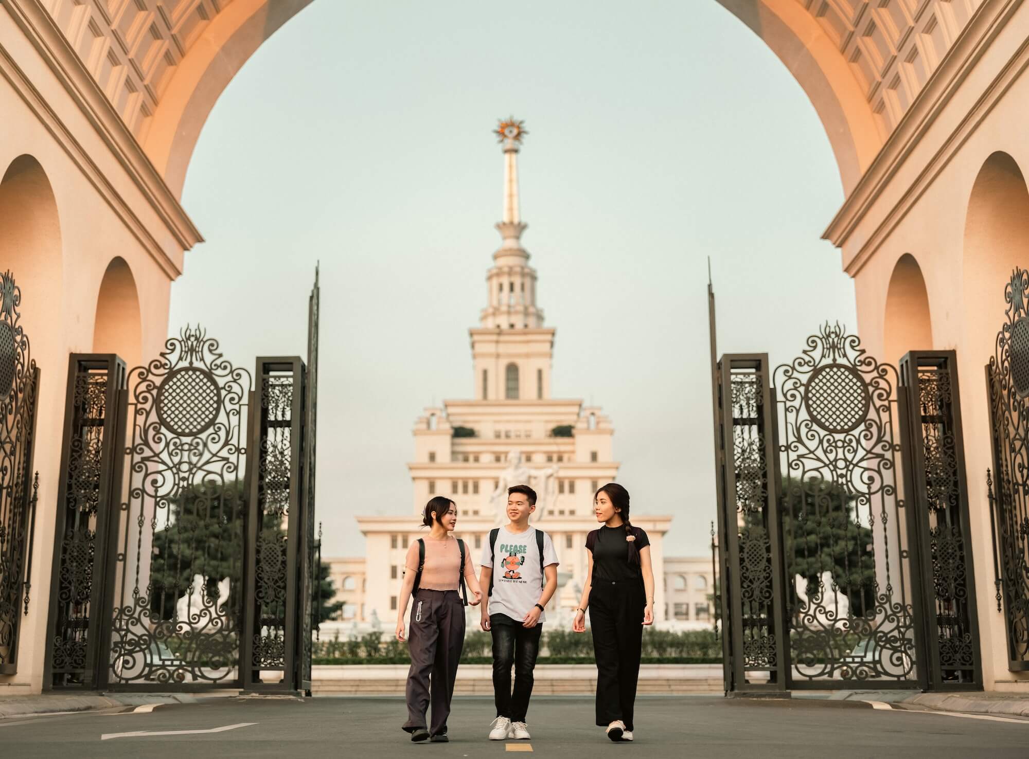 CƠ HỘI HỌC TẬP TOÀN CẦU TẠI TOP 100 ĐẠI HỌC TỐT NHẤT THẾ GIỚI